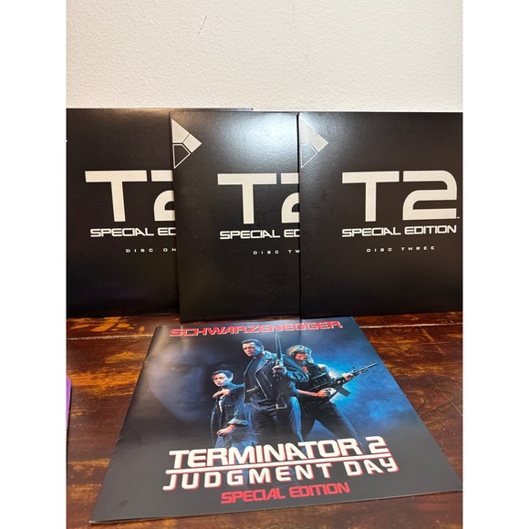 GOLD LOGO TERMINATOR T2 Judgement Day 3 LASER DISC SET BLACK BOX SPECIAL EDITION - Picture 5 of 5
